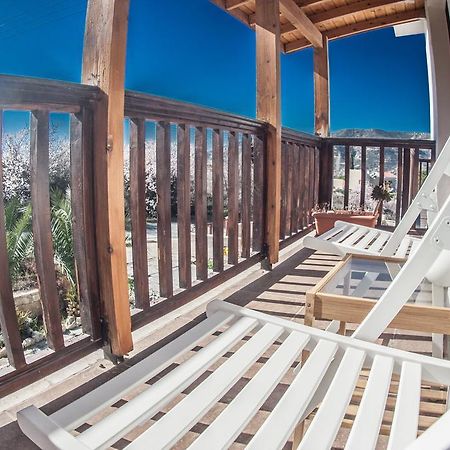 Lania Royal Oak House By Trulycyprus Exterior foto