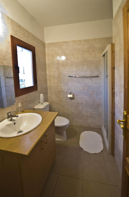 Lania Royal Oak House By Trulycyprus Quarto foto
